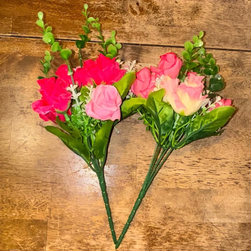2 Bouquets of Artificial Cloth Floral Roses